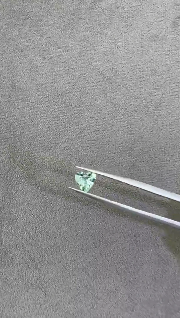 未镶嵌珠宝半成品碧玺0.7ct