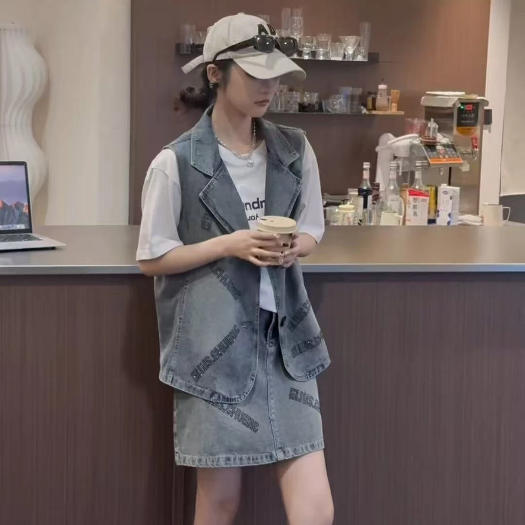 D8519欧货早春2025时尚烫钻牛仔马甲+短裙两件套