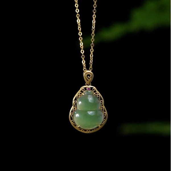 新疆和田玉碧玉猫眼金镶葫芦精致气质豪镶轻奢贵气显白