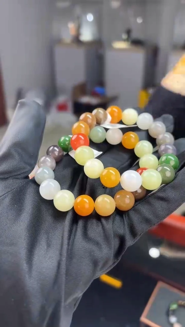 未镶嵌手串和田玉董小姐推荐 多样性发货 拍一发一db12