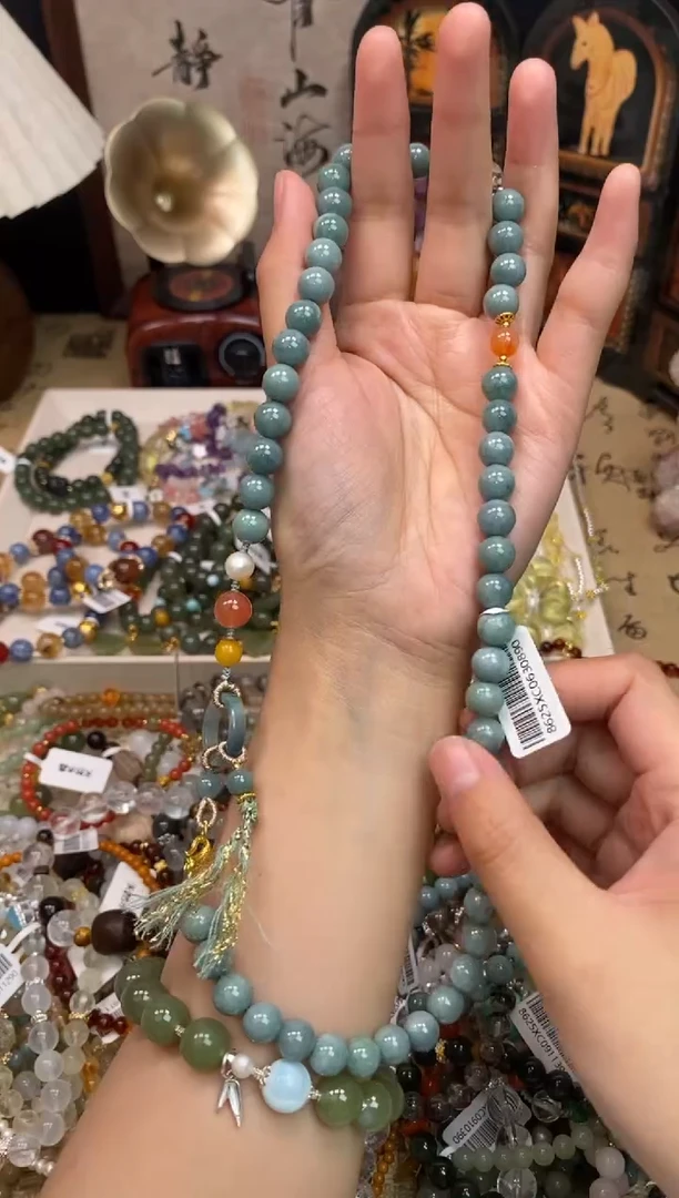 未镶嵌翡翠手饰160
