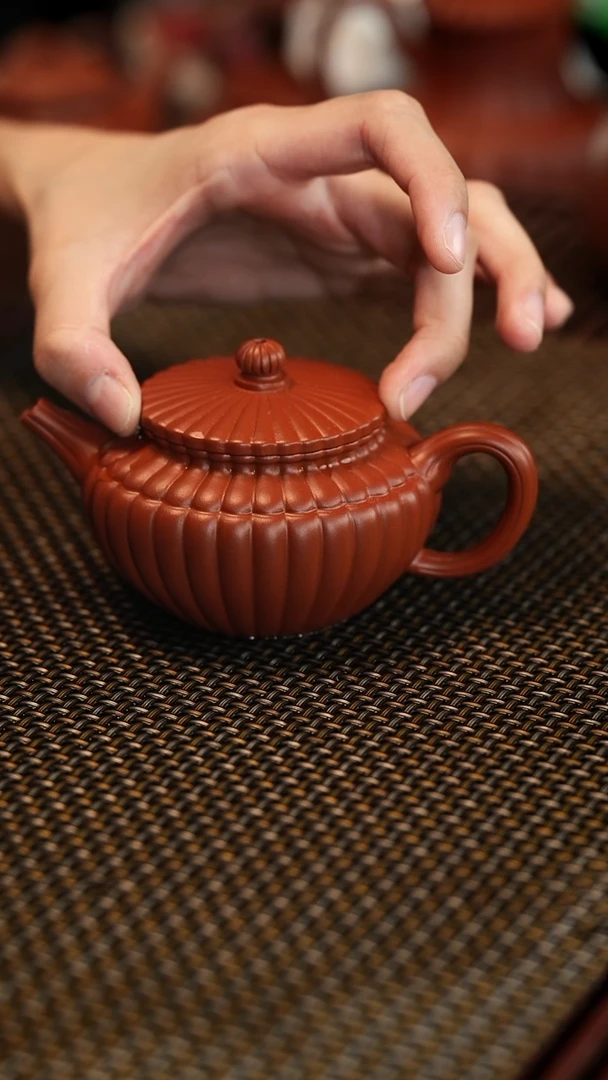 茶壶紫砂【润石堂】精品 筋纹口盖 180cc