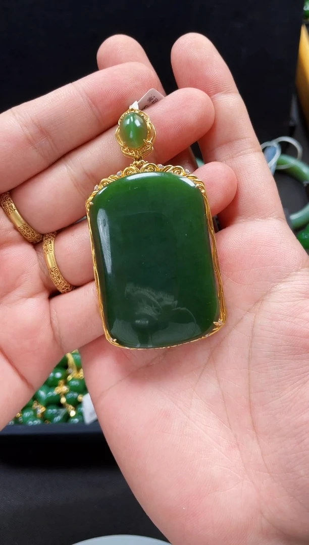 和田玉18K金镶嵌吊坠(赠链)我*我多样性发一