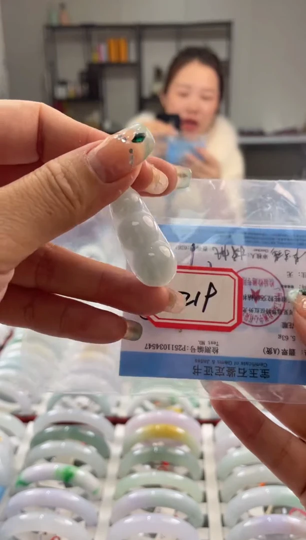 颈饰未镶嵌翡翠多样性发一