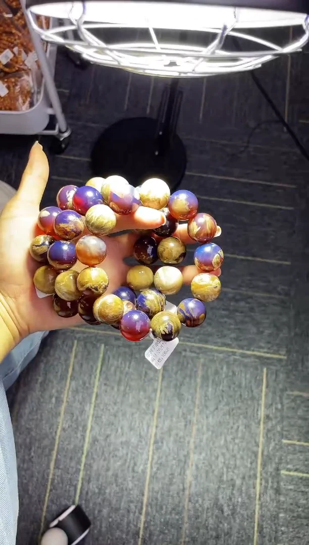 琥珀未镶嵌珠宝奇石T052 19假一罚十多样性发其一