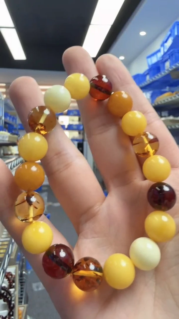 未镶嵌琥珀手链209秒拍号 假一罚三