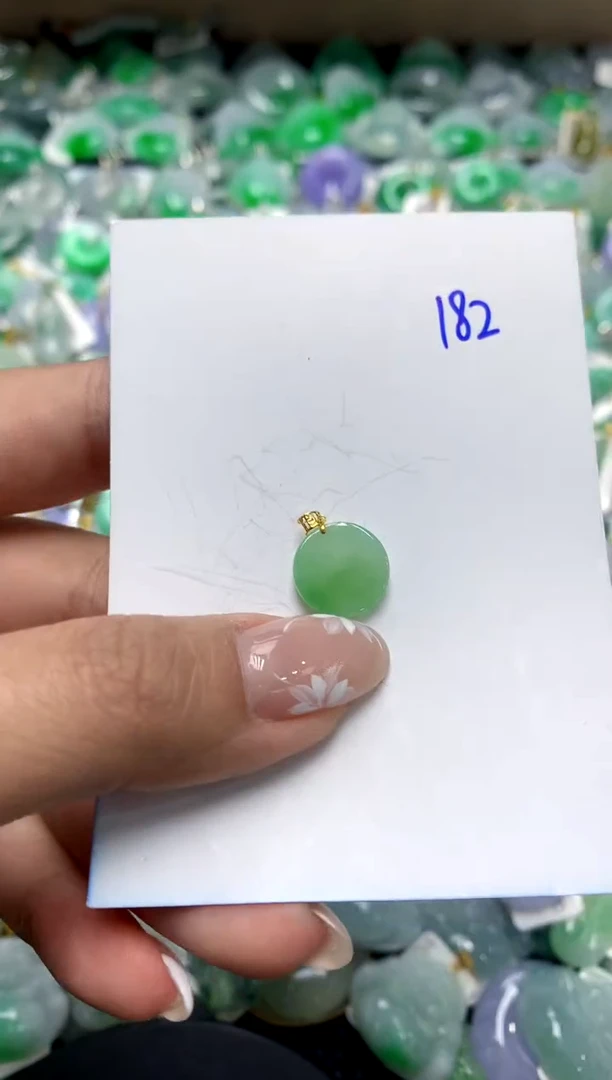 【闪购商品】翡翠颈饰18K金镶嵌1111111111111111111