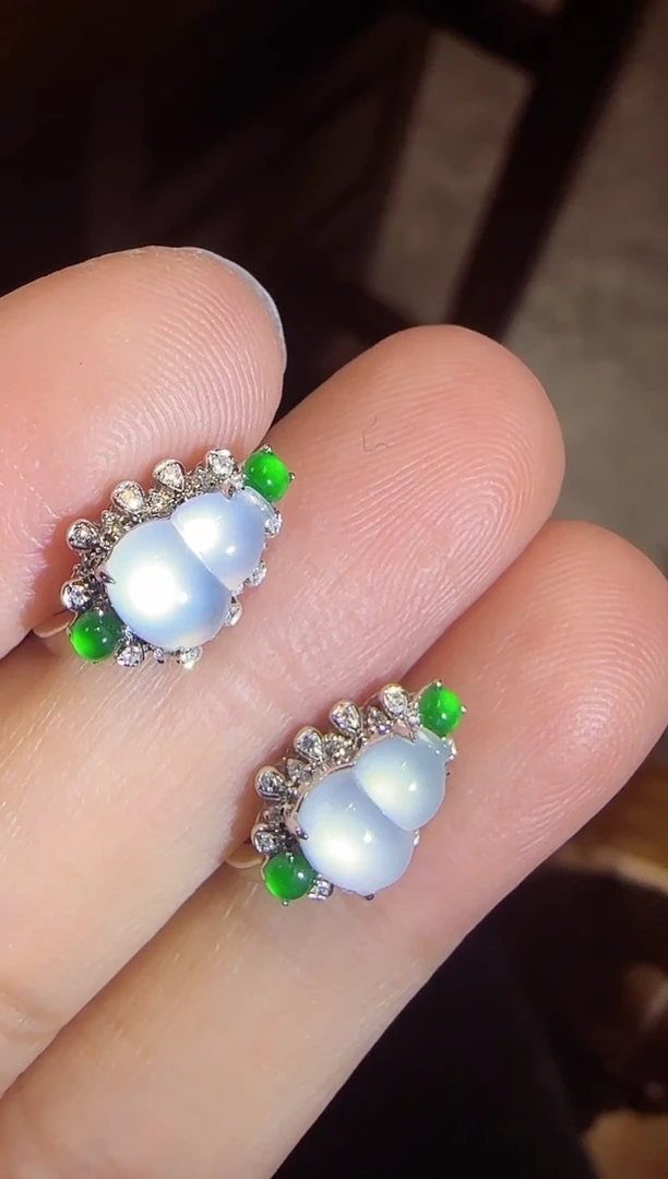 【闪购商品】翡翠耳饰18K金镶嵌葫芦