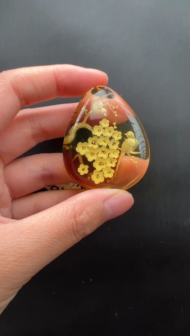 未镶嵌颈饰琥珀喜上眉梢