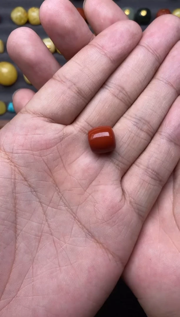未镶嵌南红玛瑙珠宝奇石12.8mm