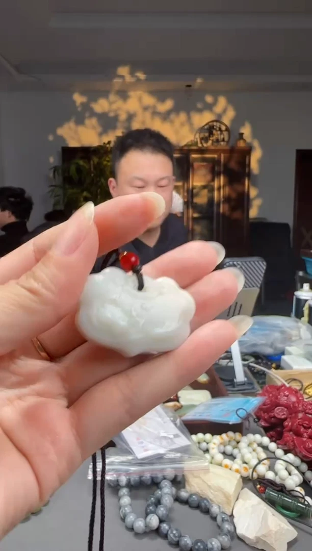 【闪购商品】和田玉颈饰未镶嵌拍一发一多样性发货