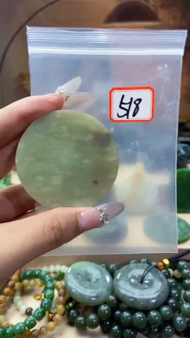 未镶嵌和田玉挂件1