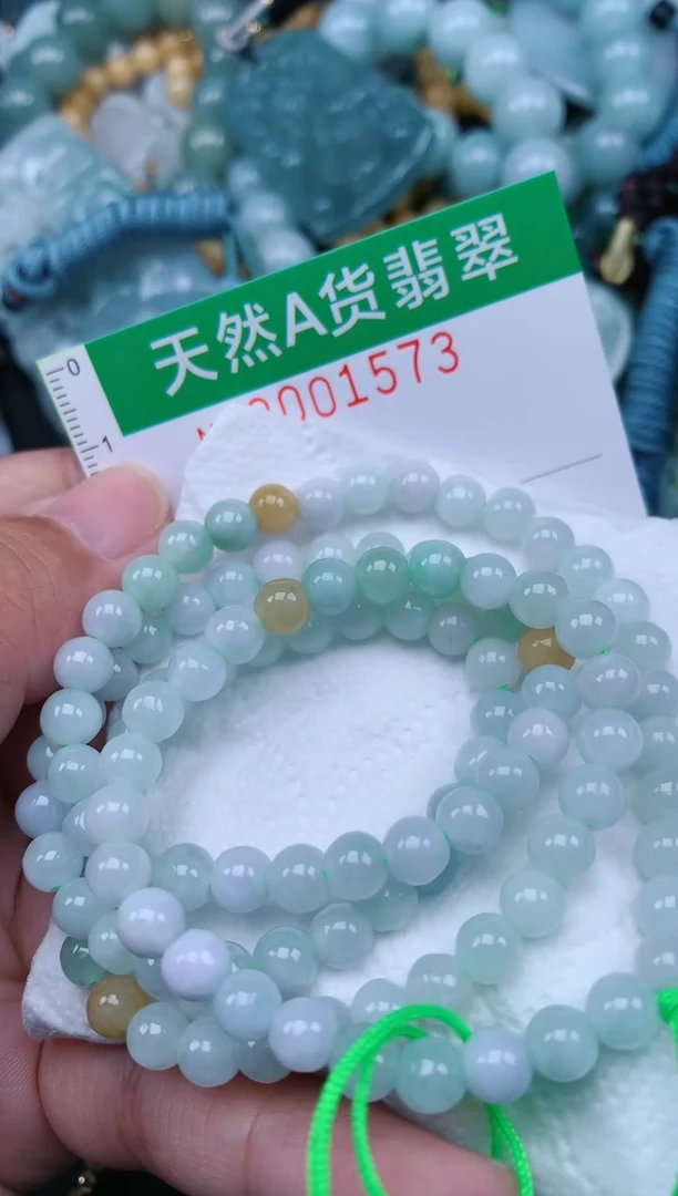 翡翠未镶嵌颈饰.0001573