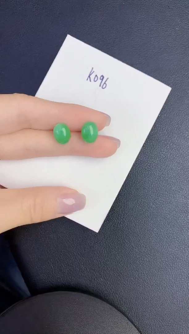 颈饰18K金镶嵌翡翠缅甸天然翡翠A货