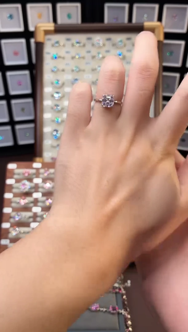 银S925镶嵌戒指绿柱石（摩根石）1111