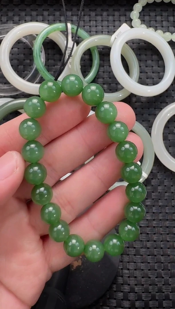 颈饰未镶嵌和田玉10mm碧玉手串
