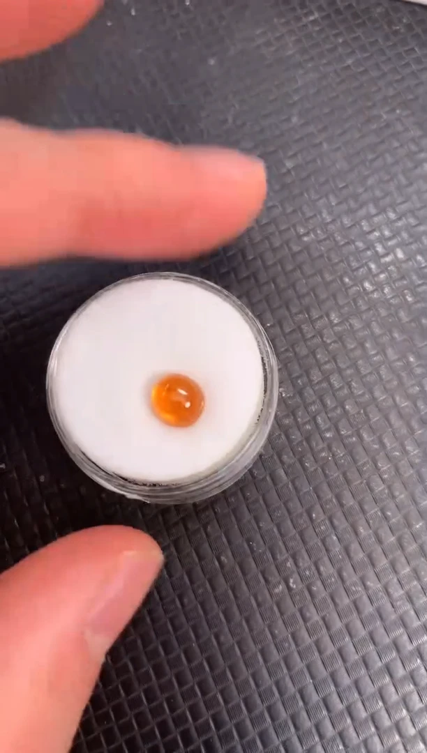 未镶嵌裸石石榴石（芬达石）天然芬达石