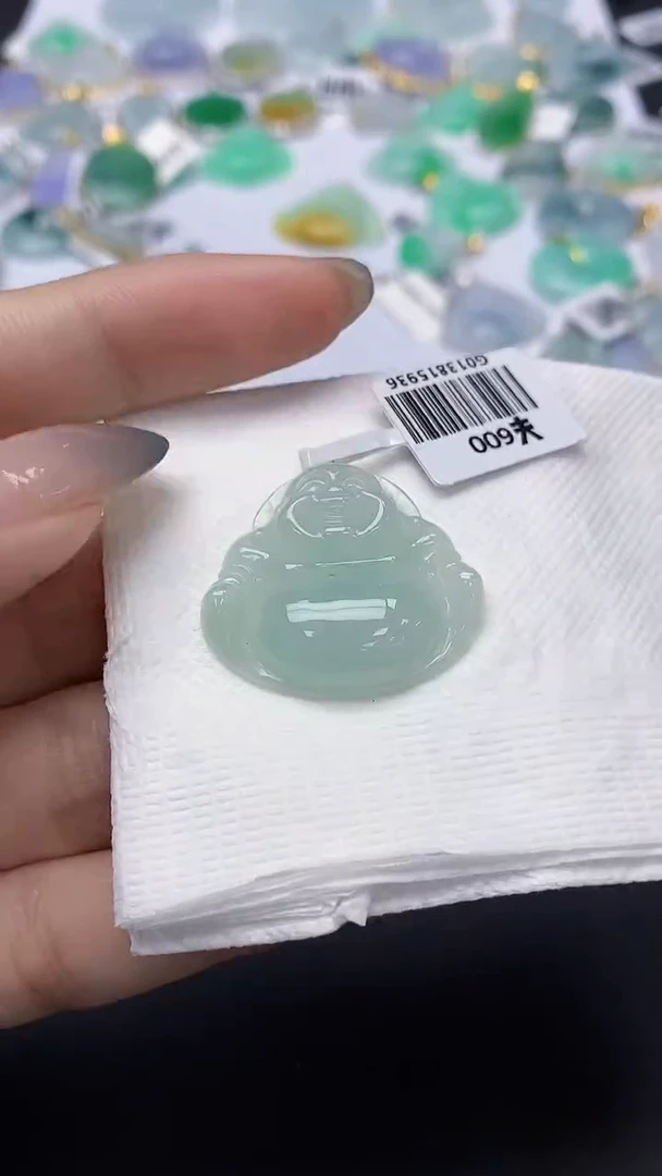 翡翠18K金镶嵌颈饰天然缅甸a货翡翠