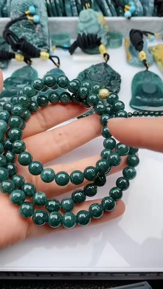 【闪购商品】翡翠颈饰未镶嵌