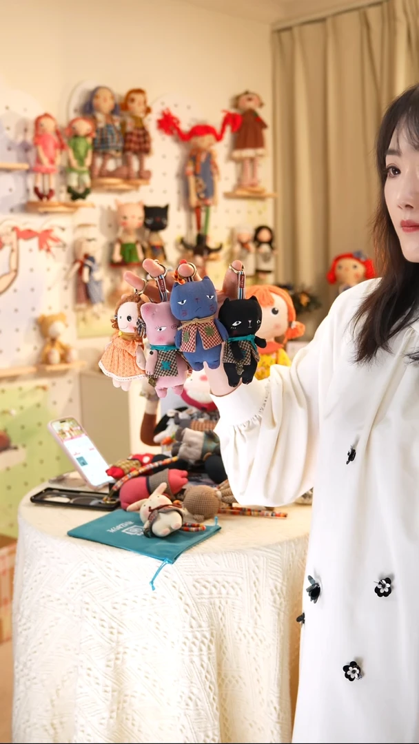 棉老***给黑猫+蓝猫+粉猪+橙色贝贝