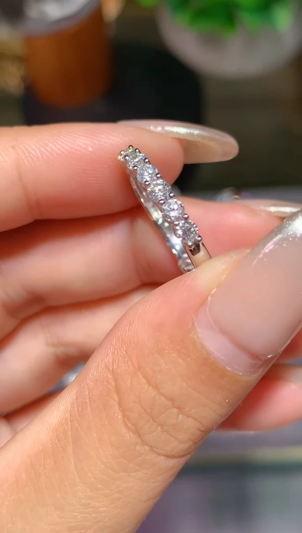 戒指/指环18K金镶嵌钻石0.49CT