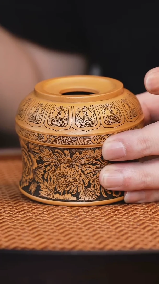 宜兴全手工紫砂杯