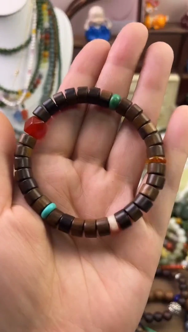 沉香手串多样性发货发其一
