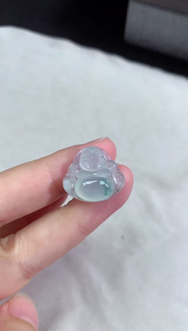 翡翠未镶嵌颈饰冰种飘花佛公