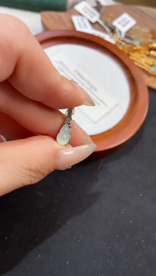 吊坠(不含链)银S925镶嵌翡翠【挽石珠宝】葫芦