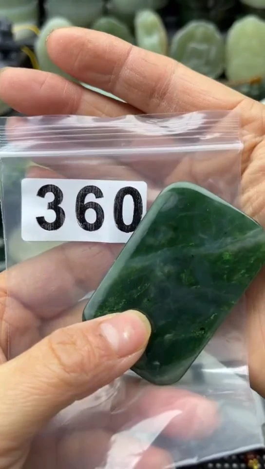 未镶嵌和田玉珠宝半成品牌子