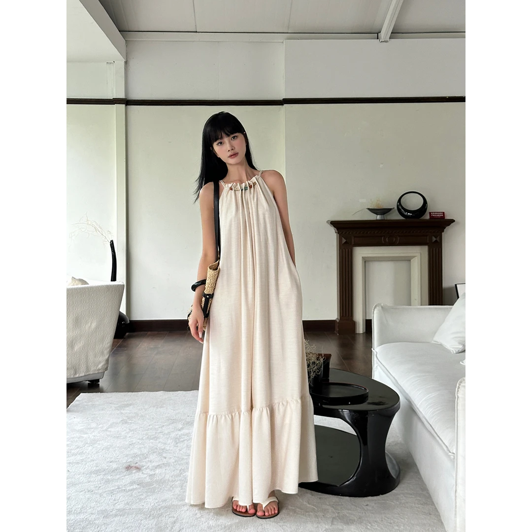 VENUIE夏季法式慵懒风气质挂脖无袖吊带杏色绑带褶皱连衣裙小众