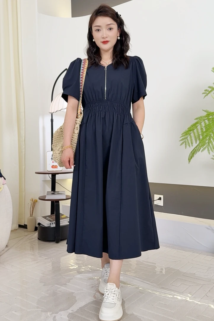 882659 丽丽--欧货夏季气质V领泡泡袖连衣裙女收腰显瘦A字裙