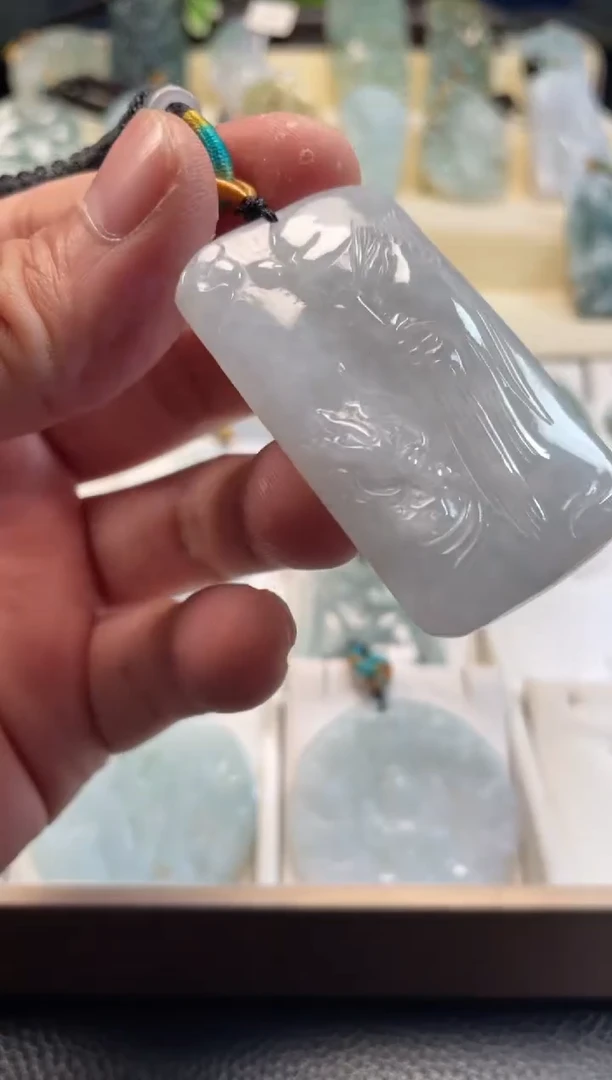 颈饰未镶嵌翡翠12/07/129