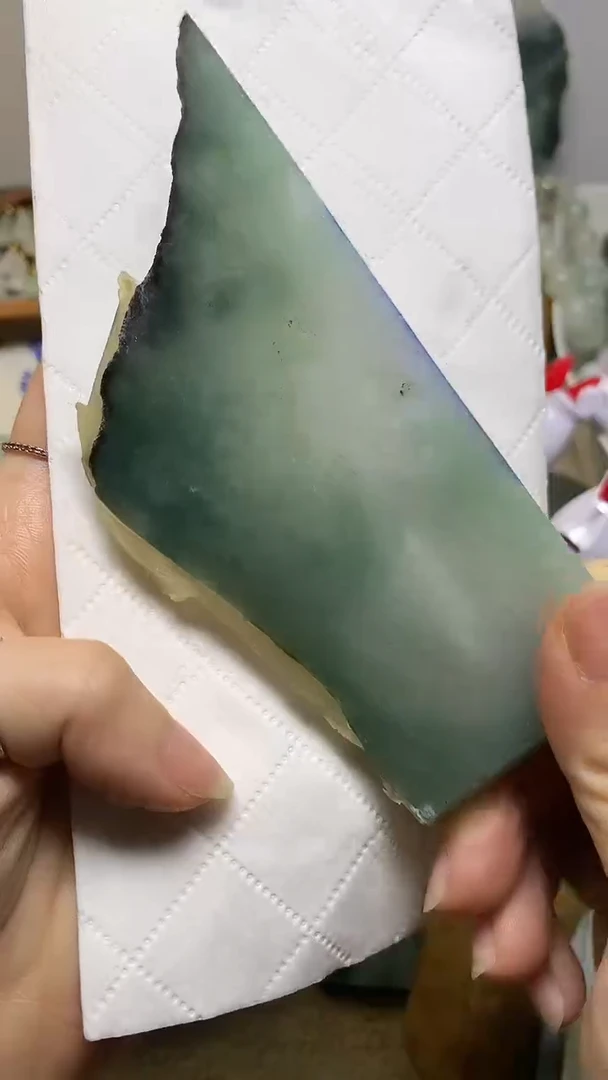 翡翠挂件未镶嵌缅甸A货翡翠，没有运费险