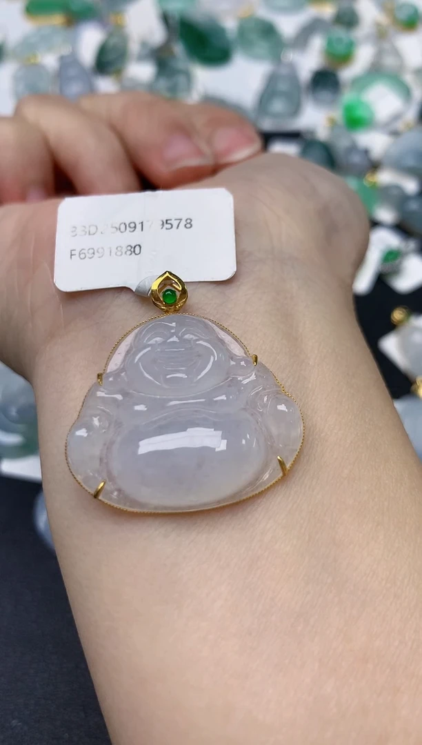 颈饰18K金镶嵌翡翠天然缅甸A货翡翠