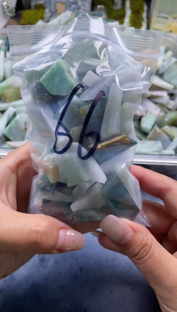 翡翠散珠天然翡翠中号500克66