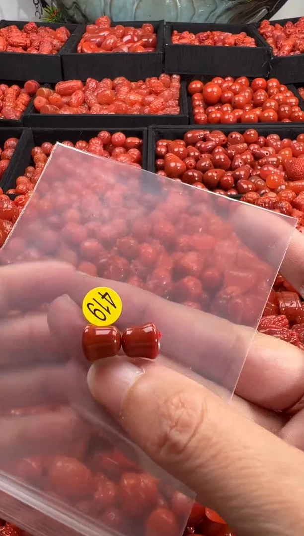 颈饰未镶嵌南红玛瑙1