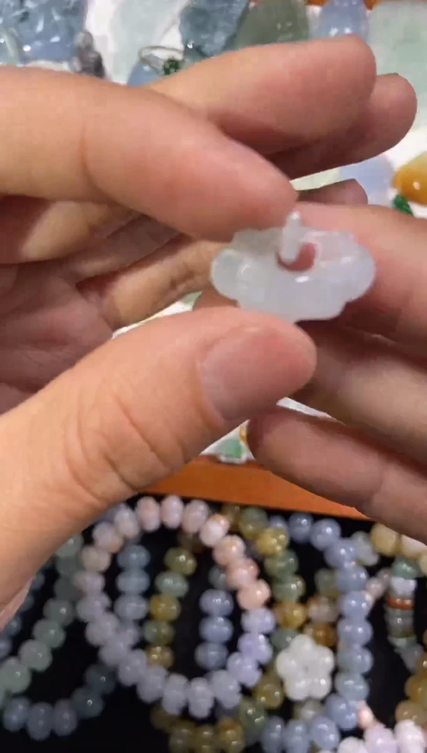 【闪购商品】翡翠颈饰未镶嵌【闪购商品】 天然翡翠