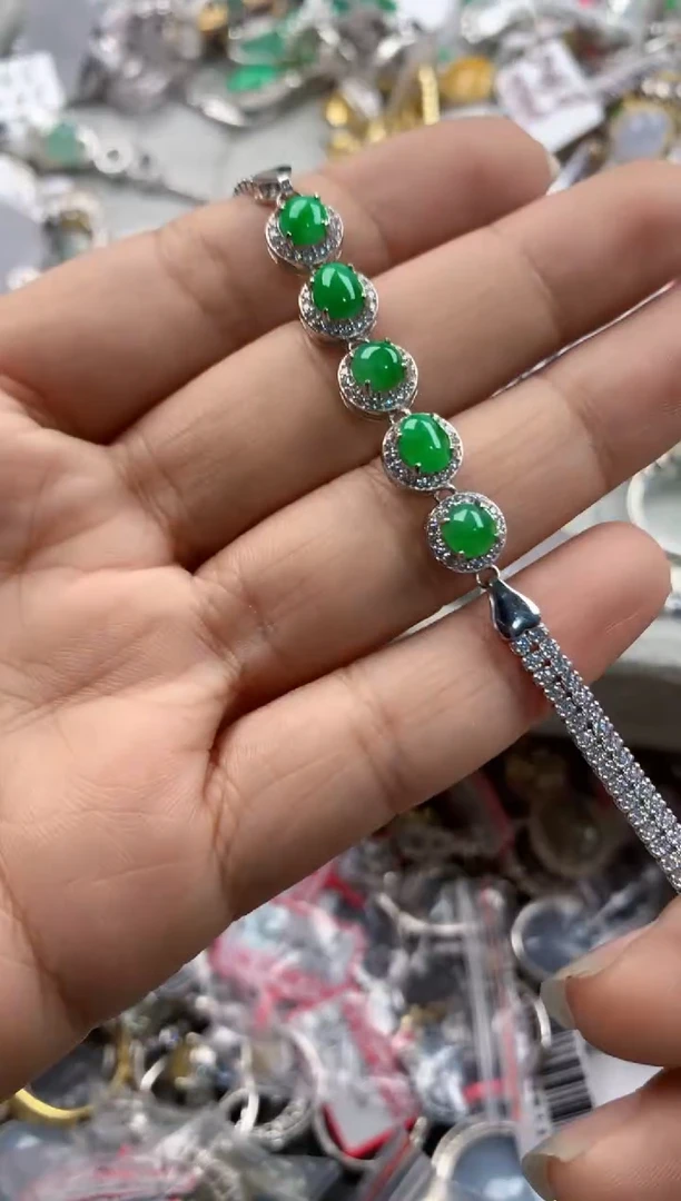 银S925镶嵌戒指翡翠777              9