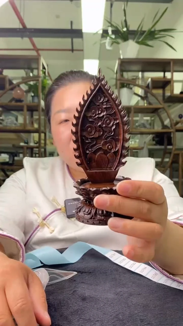 底座未镶嵌水晶檀木莲花台底座一个