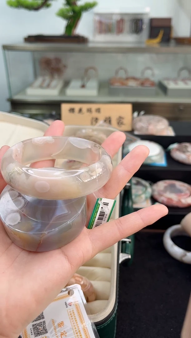 未镶嵌手镯石英质玉64圈口（赠品镯心）3009485