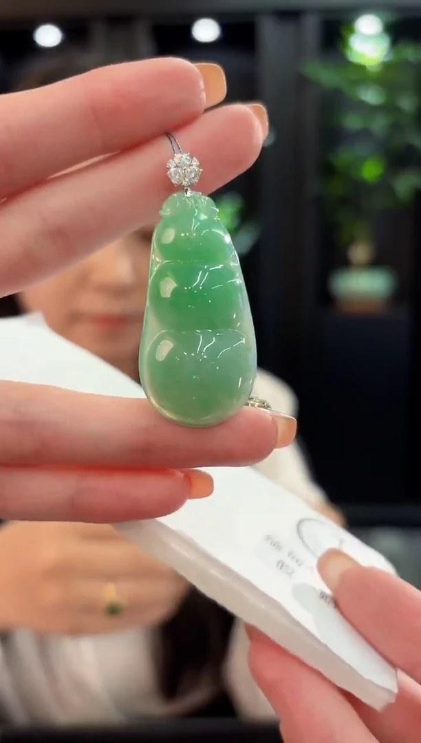 吊坠(不含链)18K金镶嵌翡翠 缅甸A货/支持复检/一件