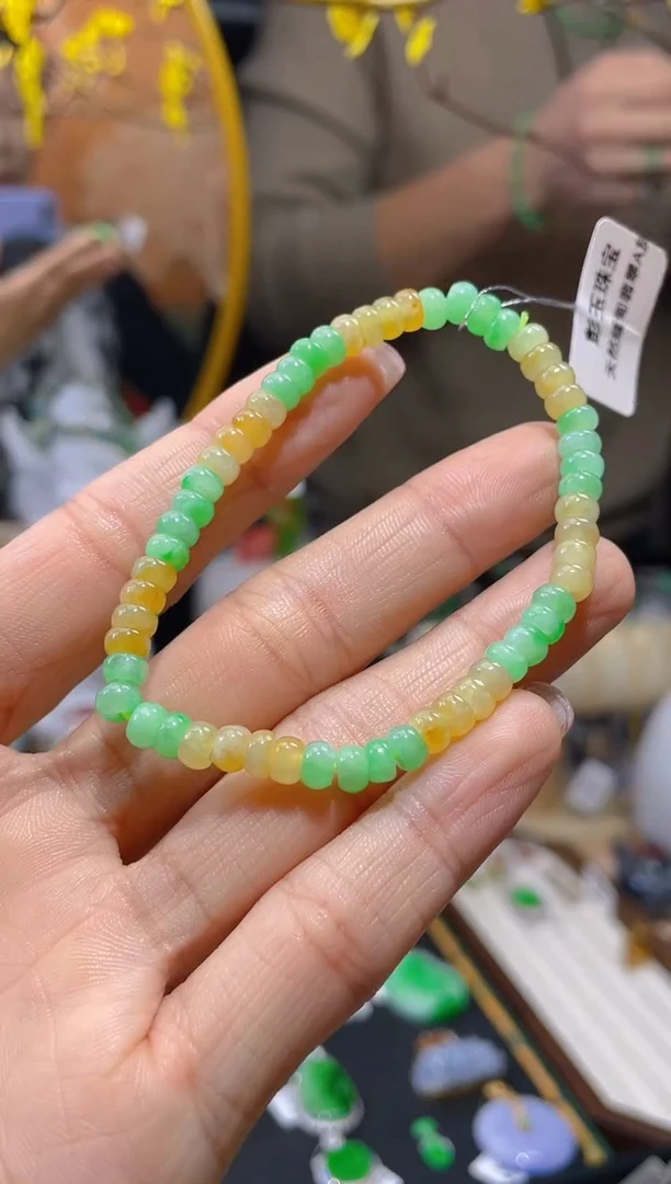 【闪购商品】翡翠颈饰未镶嵌假一赔三