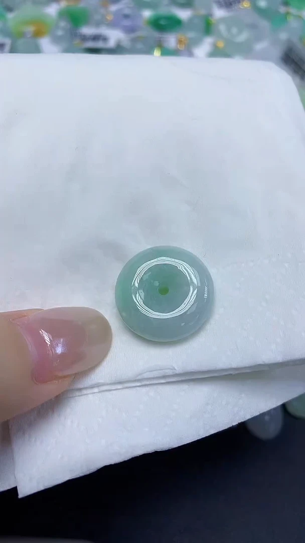 翡翠未镶嵌颈饰天然缅甸翡翠A货