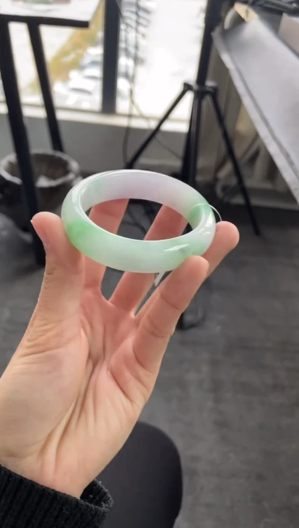 【闪购商品】翡翠手镯未镶嵌手镯