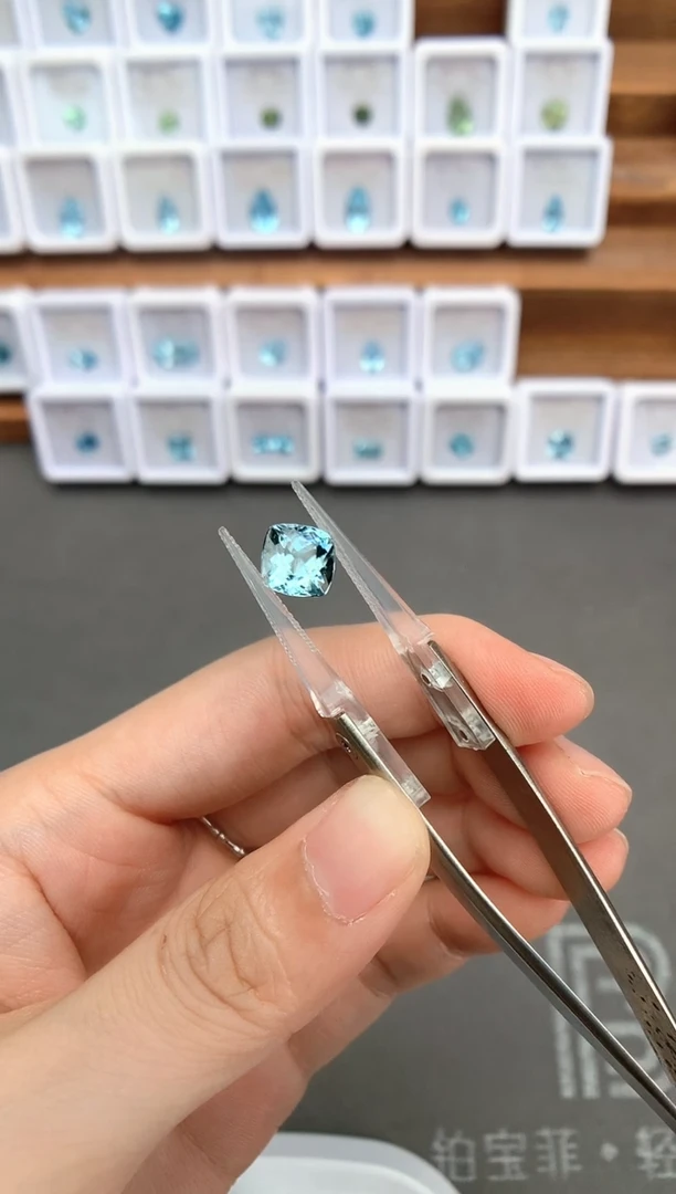 未镶嵌裸石定制海蓝宝石2.76ct 圣玛 03047