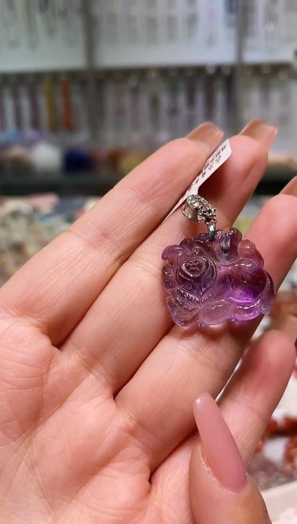 颈饰未镶嵌水晶多样性发其一