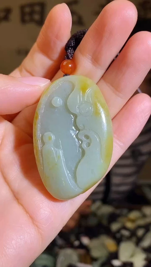 颈饰未镶嵌和田玉1
