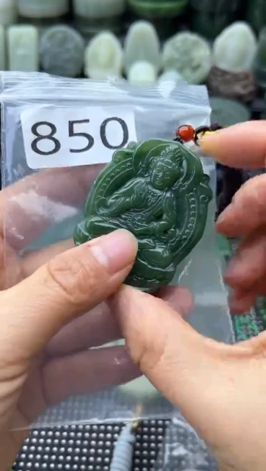 未镶嵌和田玉珠宝半成品菩萨