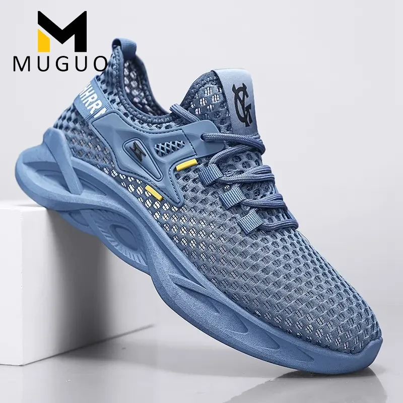 夏季新款透气男鞋百搭软底舒适耐磨跑步运动休闲防臭镂空飞织男士